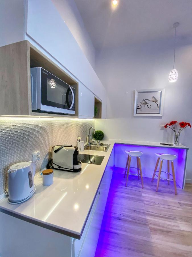 Apartament Bialy Z Jacuzzi Cracovia Exterior foto