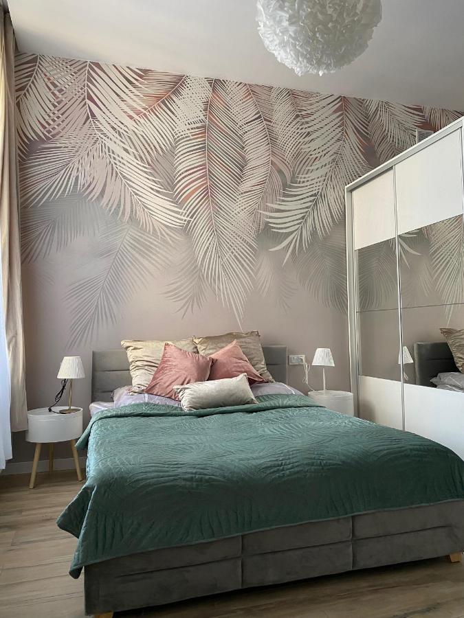 Apartament Bialy Z Jacuzzi Cracovia Exterior foto