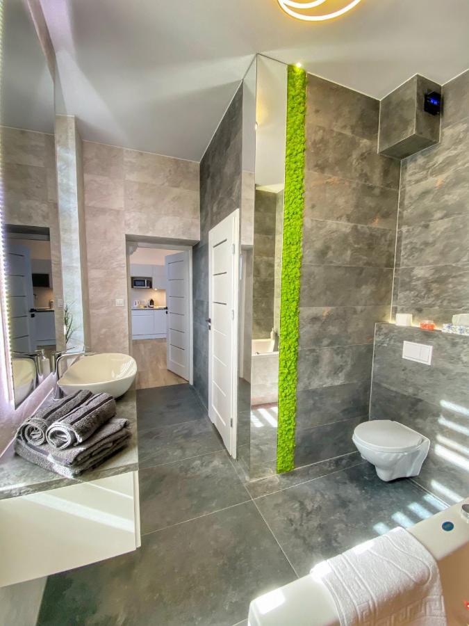 Apartament Bialy Z Jacuzzi Cracovia Exterior foto
